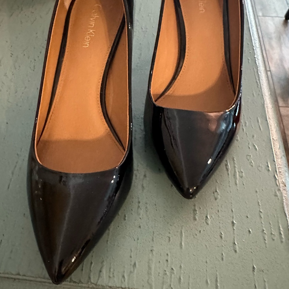 Calvin Klein Black patent leather Heels